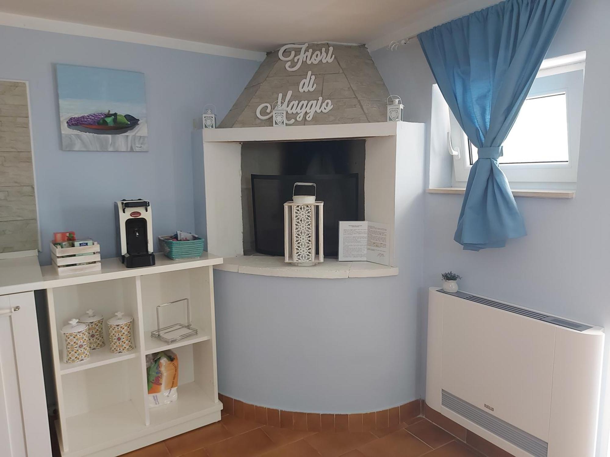 Casa Vacanza Fiori Di Maggio Pulsano Exteriör bild